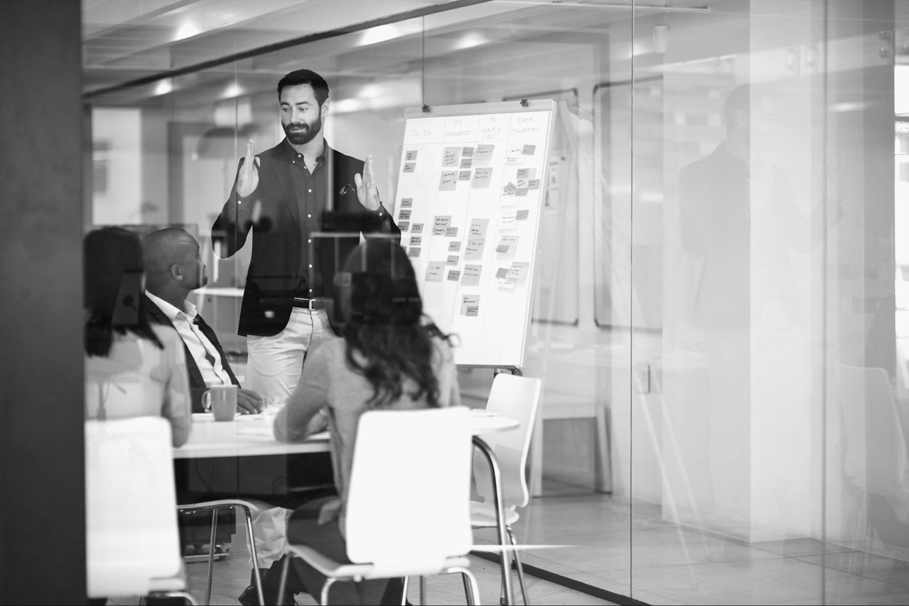 Sesión práctica de planificación presupuestaria en Gyhahie